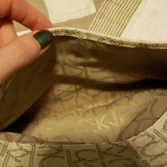 Calvin Klein Crossbody Purse - Picture 7 of 8